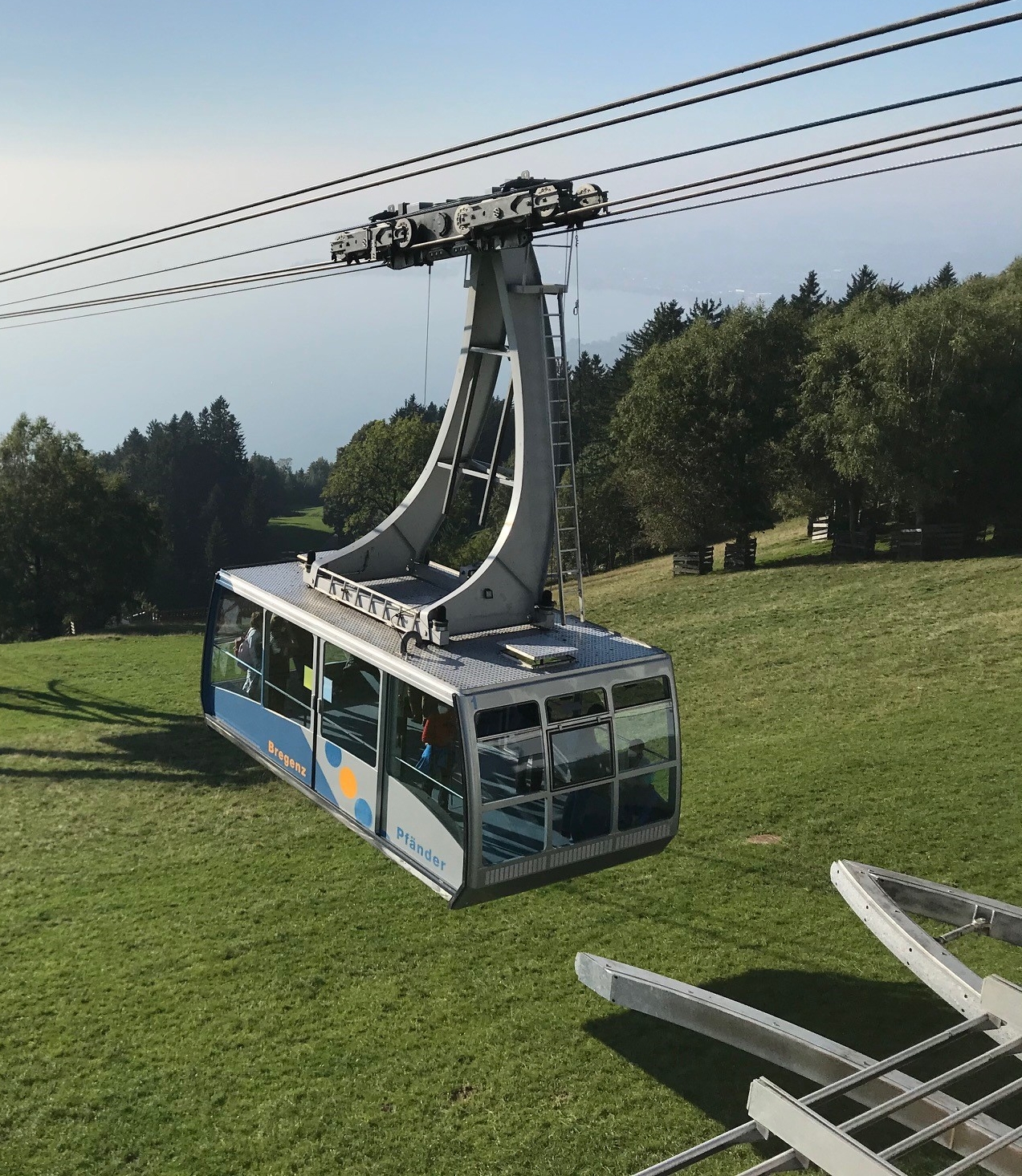 Seilbahn in die Karlsruher Bergdörfer